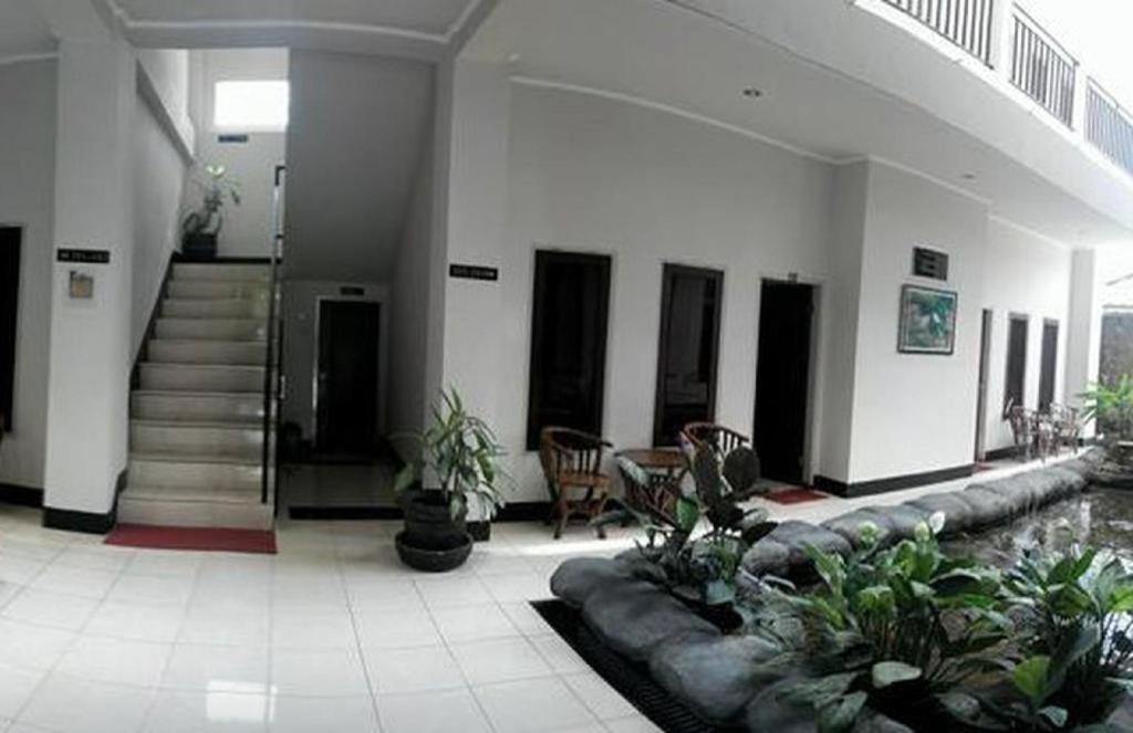 Maktal Hotel Mataram Exterior photo